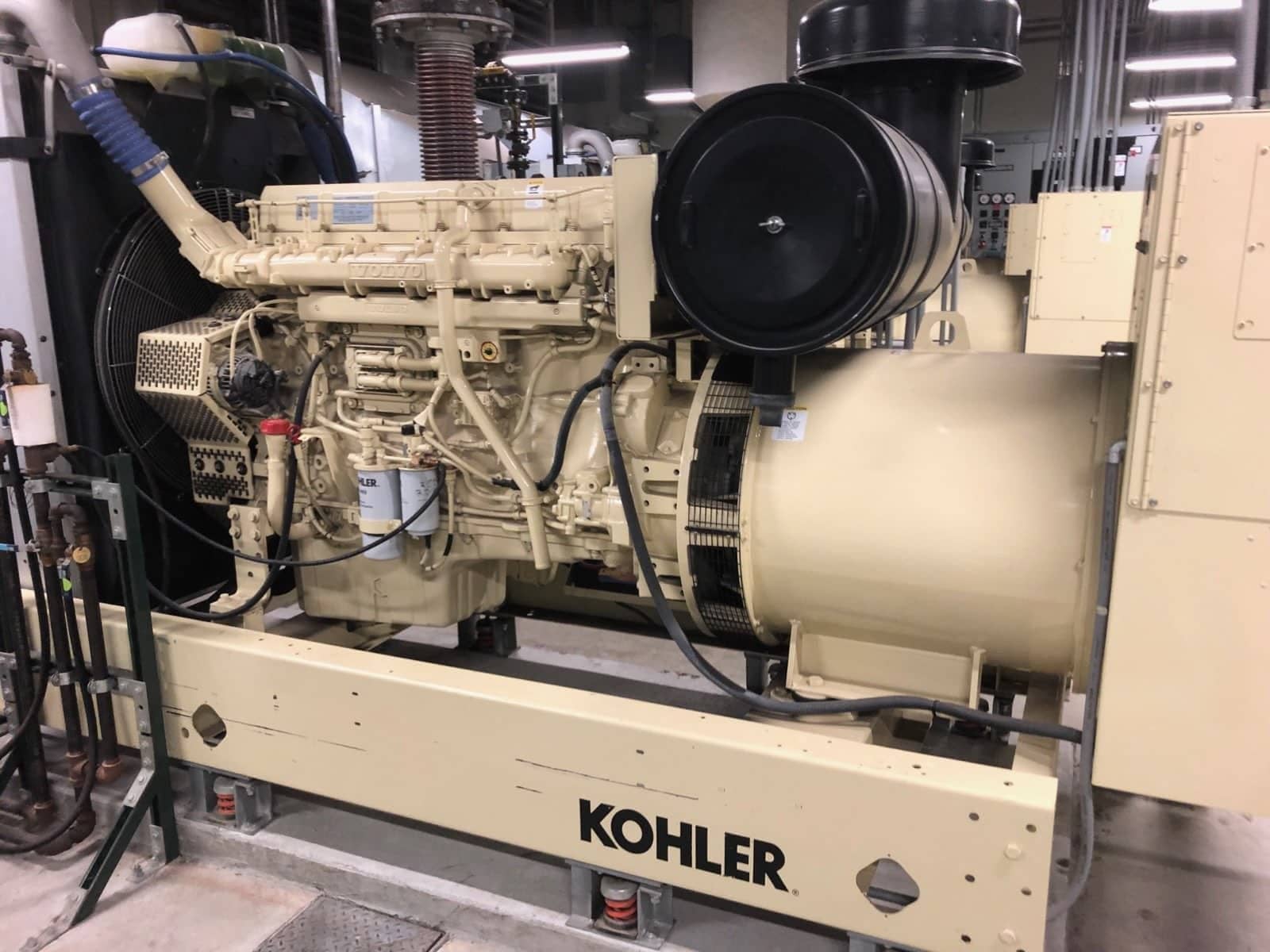 Industrial diesel generator set
